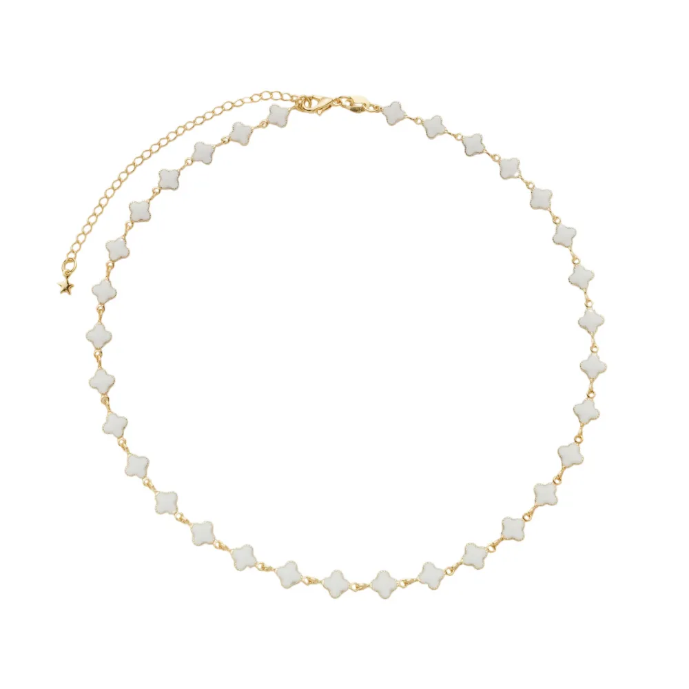 Colar Dourado com Trevos Brancos